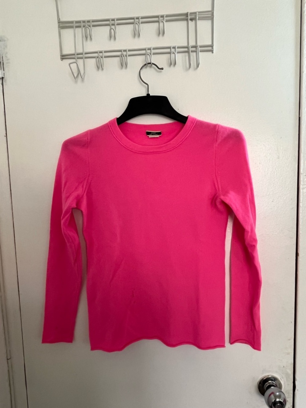 J. Crew Bright Pink Cashmere Crewneck Sweater. - Picture 4 of 4